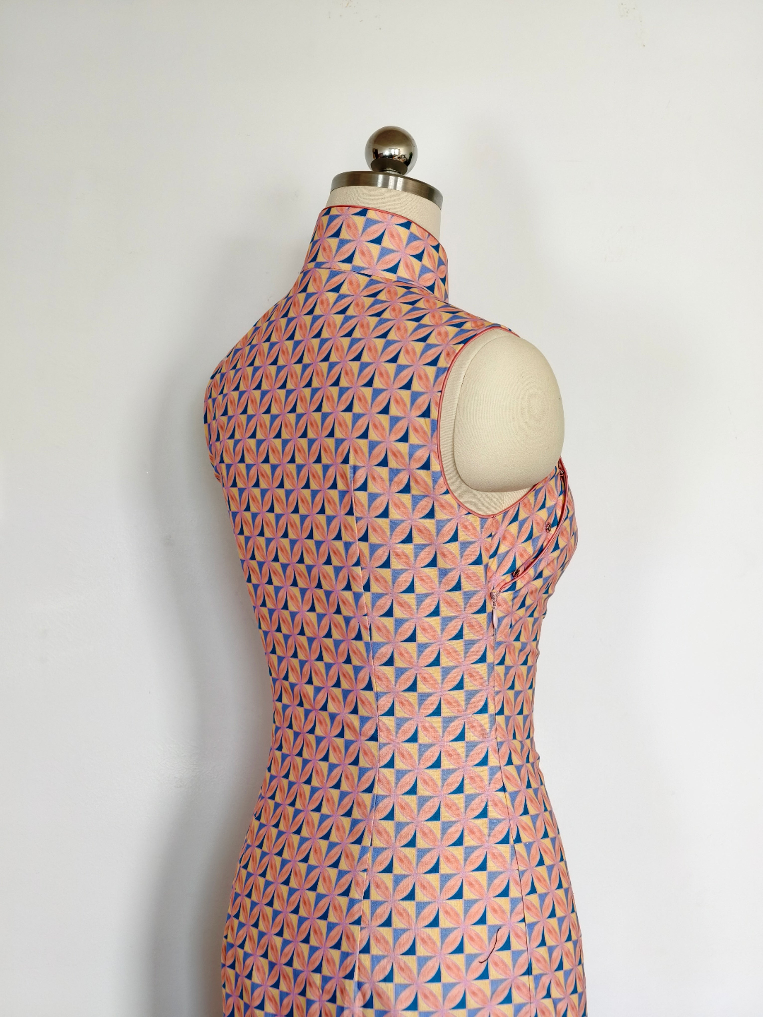 Qipao «Mosaïque magique», esprit hongkongais des années 60