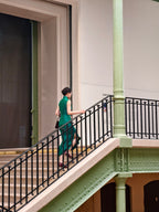 Qipao « vert émeraude », esprit hongkongais des années 60