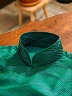 Qipao « vert émeraude », esprit hongkongais des années 60