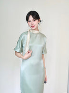 Qipao《 Écoute le chant du vent 》, qipao moderne revisité avec foulard